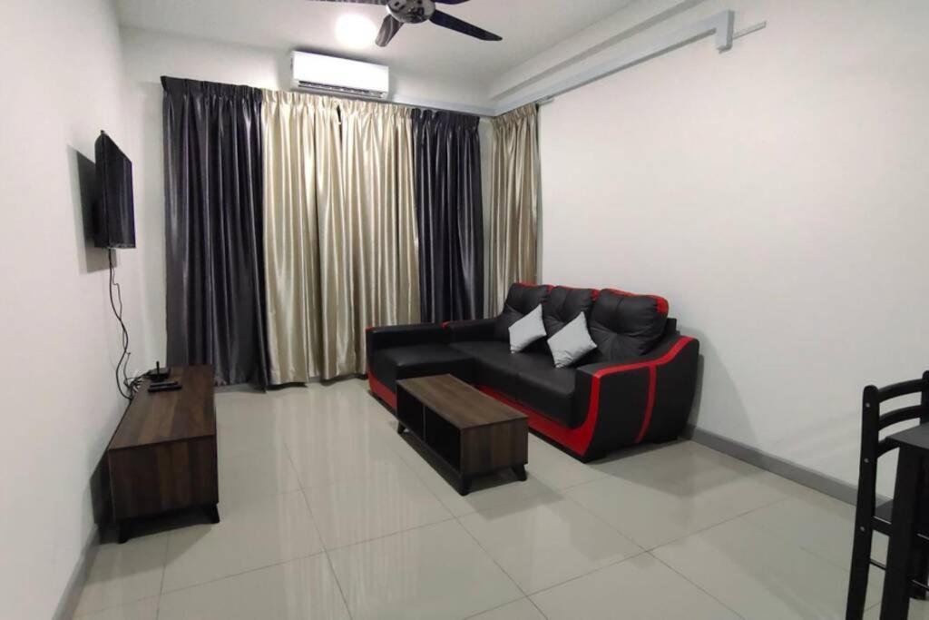 Ladang Tanjung Apartment *